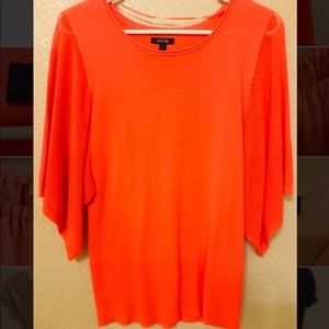 Beautiful Coral top - APT9. Size - Small